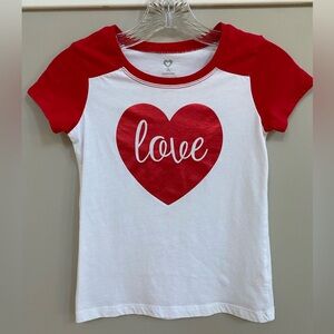 🔴 3/$10 - Kid’s Love Tee